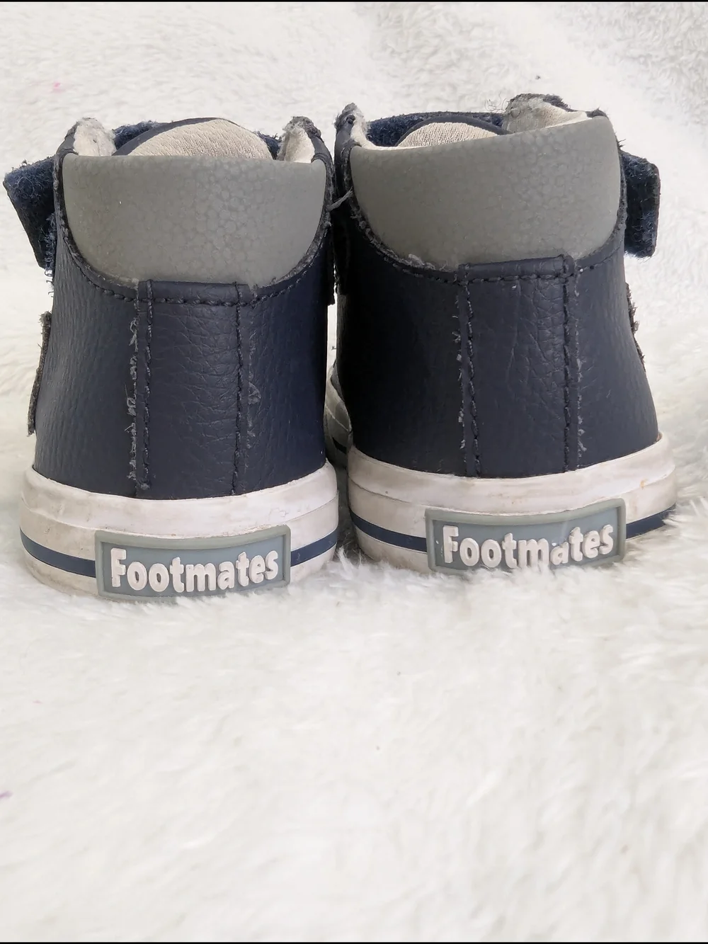 FootMates Navy High-Top Sneakers with Gray Star